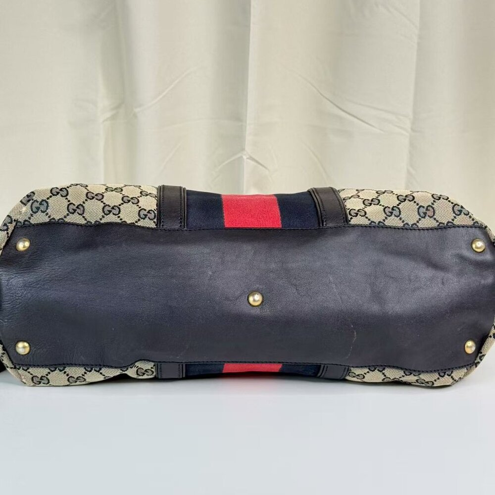Gucci GG Logo Supreme Shoulder Bag  with Red and Navy Stripes Classic Design - Picture 6 of 10